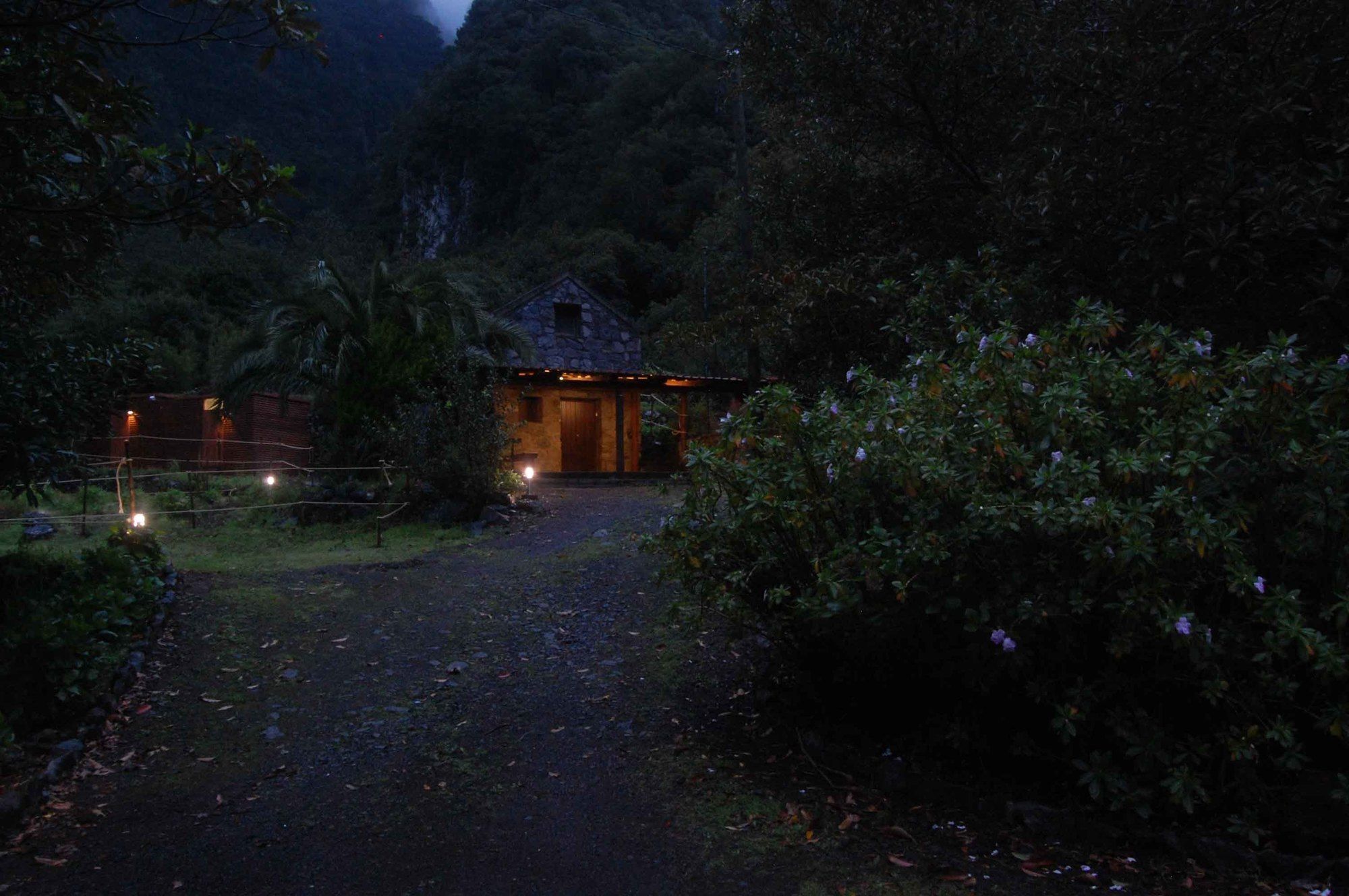 Nature Inn Madeira - Glamping Porto Moniz Extérieur photo